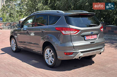 Внедорожник / Кроссовер Ford Kuga 2014 в 