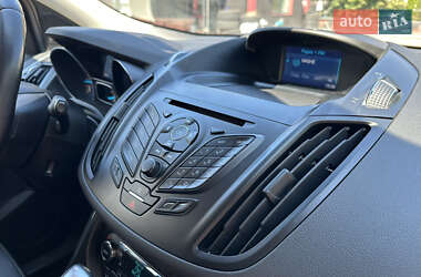 Внедорожник / Кроссовер Ford Kuga 2014 в 
