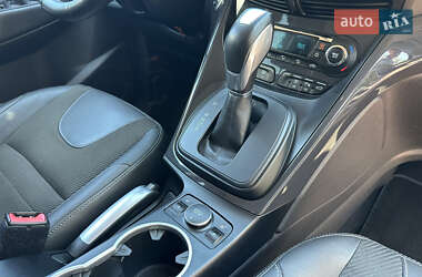 Внедорожник / Кроссовер Ford Kuga 2014 в 