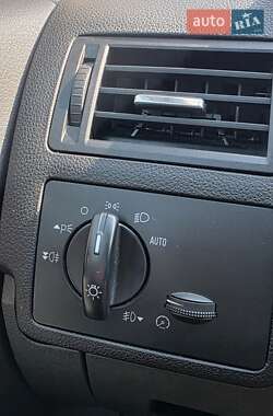 Внедорожник / Кроссовер Ford Kuga 2012 в 