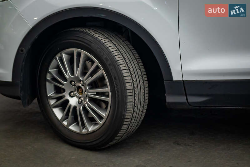 Внедорожник / Кроссовер Ford Kuga 2013 в Киеве
