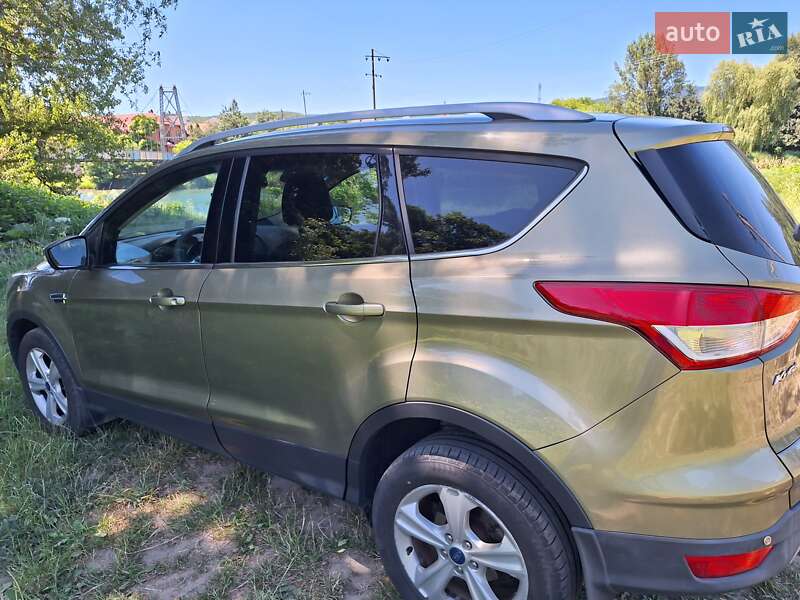Позашляховик / Кросовер Ford Kuga 2013 в Ужгороді