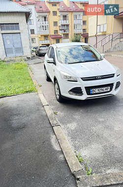 Внедорожник / Кроссовер Ford Kuga 2014 в 