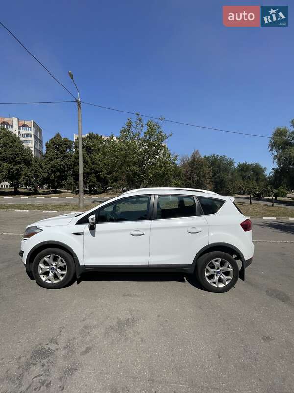 Внедорожник / Кроссовер Ford Kuga 2011 в Запорожье