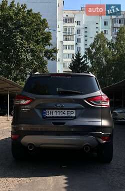Позашляховик / Кросовер Ford Kuga 2013 в 