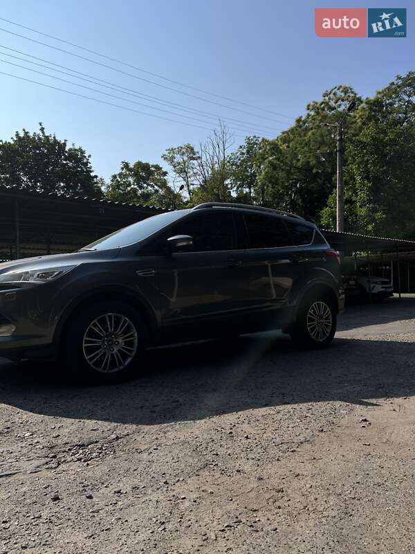 Внедорожник / Кроссовер Ford Kuga 2013 в Одессе