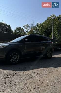 Позашляховик / Кросовер Ford Kuga 2013 в 