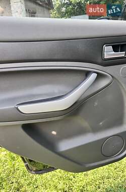 Внедорожник / Кроссовер Ford Kuga 2011 в 