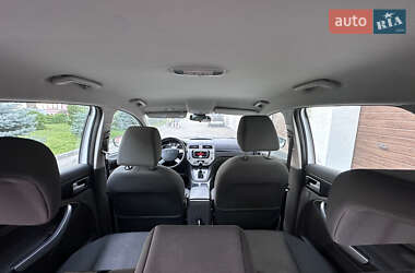 Внедорожник / Кроссовер Ford Kuga 2010 в 