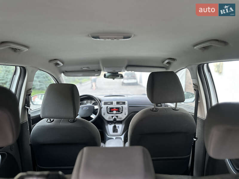 Внедорожник / Кроссовер Ford Kuga 2010 в Ровно