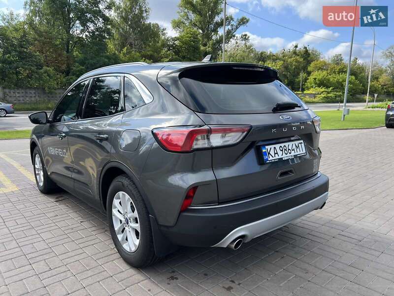 Внедорожник / Кроссовер Ford Kuga 2023 в Киеве фото 4 Внедорожник / Кроссовер Ford Kuga 2023 в Киеве