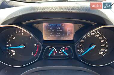 Внедорожник / Кроссовер Ford Kuga 2013 в 