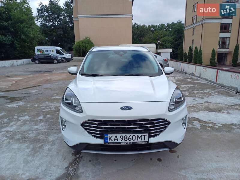 Внедорожник / Кроссовер Ford Kuga 2023 в Киеве