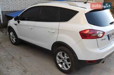 Внедорожник / Кроссовер Ford Kuga 2012 в 