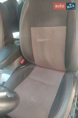 Внедорожник / Кроссовер Ford Kuga 2012 в 