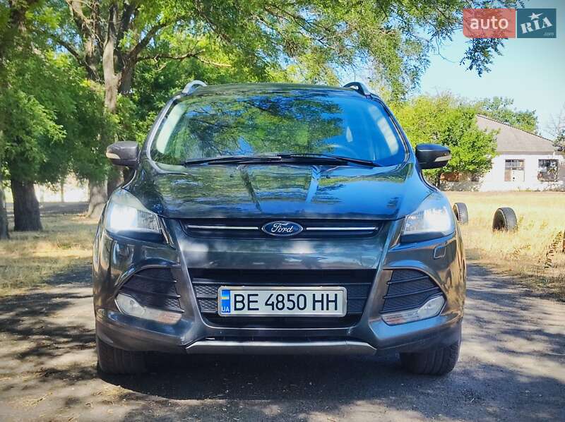 Внедорожник / Кроссовер Ford Kuga 2015 в Вознесенске