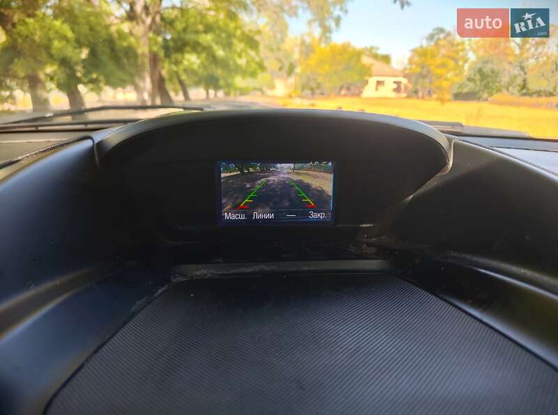 Внедорожник / Кроссовер Ford Kuga 2015 в Вознесенске