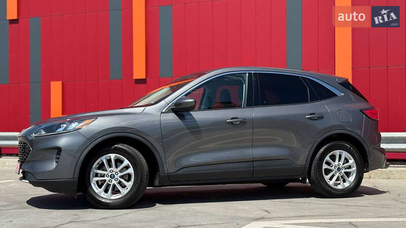 Внедорожник / Кроссовер Ford Kuga 2021 в Киеве