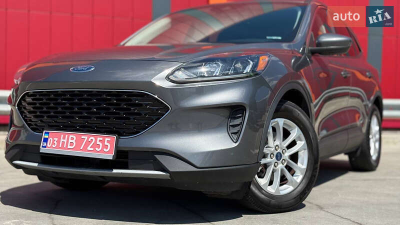 Внедорожник / Кроссовер Ford Kuga 2021 в Киеве