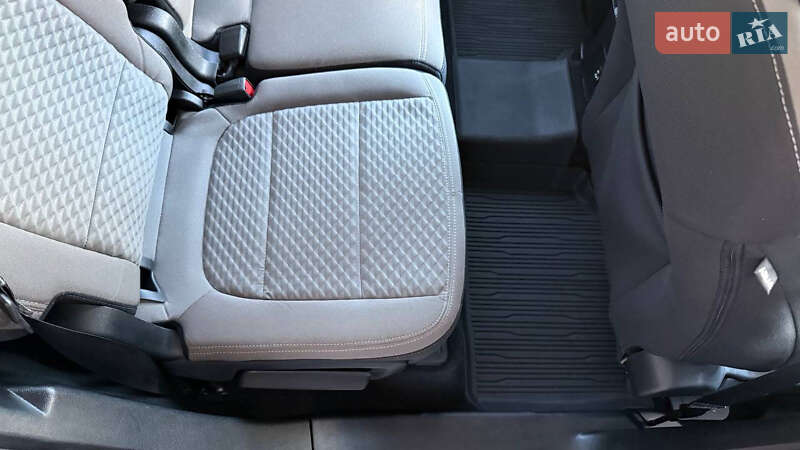 Внедорожник / Кроссовер Ford Kuga 2021 в Киеве