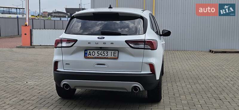 Внедорожник / Кроссовер Ford Kuga 2020 в Мукачево