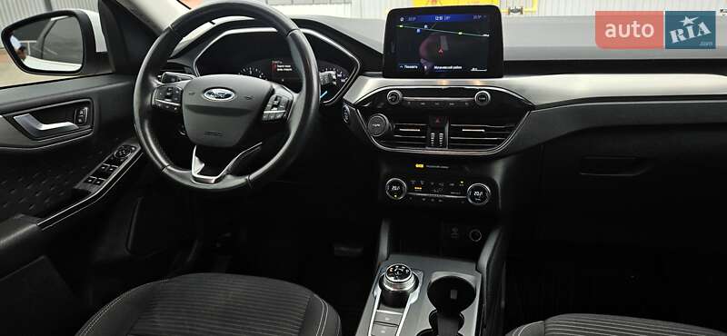 Внедорожник / Кроссовер Ford Kuga 2020 в Мукачево