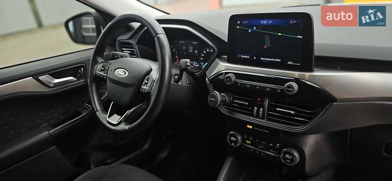 Внедорожник / Кроссовер Ford Kuga 2020 в Мукачево