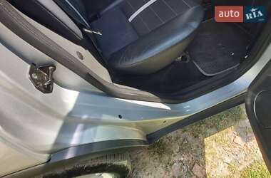 Внедорожник / Кроссовер Ford Kuga 2011 в 