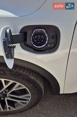 Внедорожник / Кроссовер Ford Kuga 2020 в Ромнах