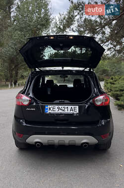 Внедорожник / Кроссовер Ford Kuga 2011 в 