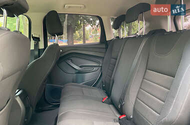 Внедорожник / Кроссовер Ford Kuga 2016 в 