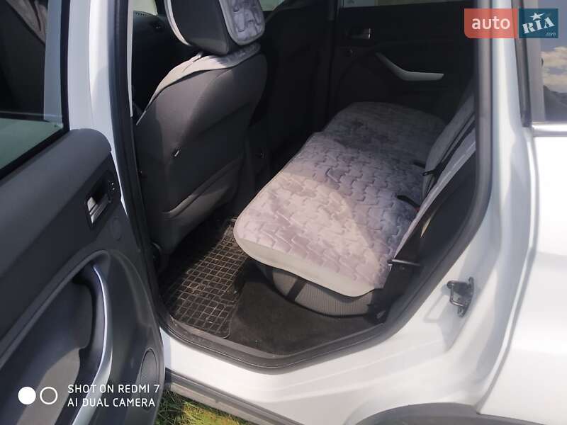 Внедорожник / Кроссовер Ford Kuga 2010 в Машевке фото 4 Внедорожник / Кроссовер Ford Kuga 2010 в Машевке