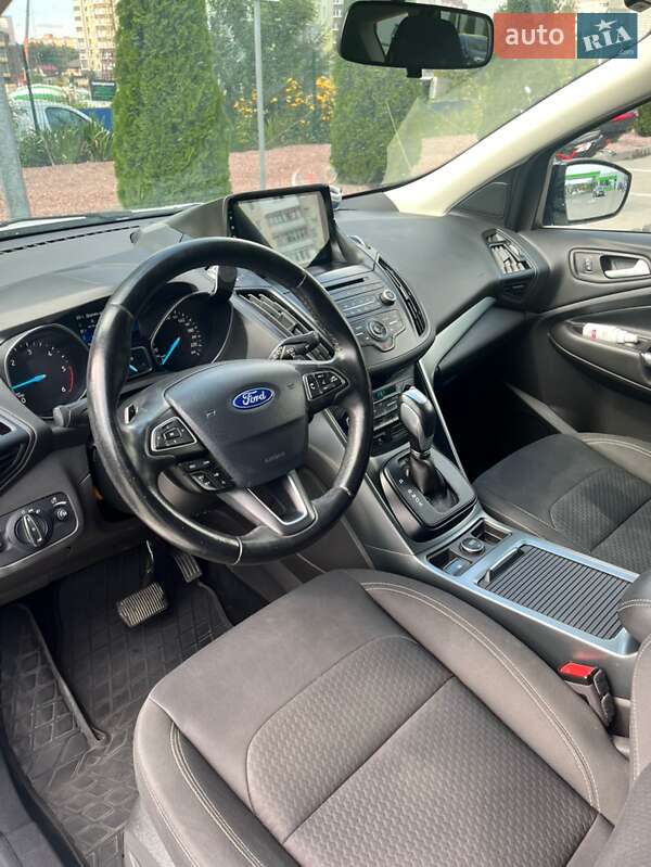 Внедорожник / Кроссовер Ford Kuga 2017 в Житомире