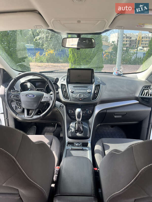 Внедорожник / Кроссовер Ford Kuga 2017 в Житомире