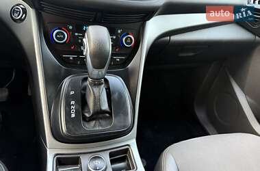 Внедорожник / Кроссовер Ford Kuga 2019 в 