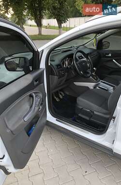 Внедорожник / Кроссовер Ford Kuga 2013 в 