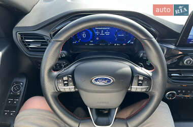 Внедорожник / Кроссовер Ford Kuga 2020 в 