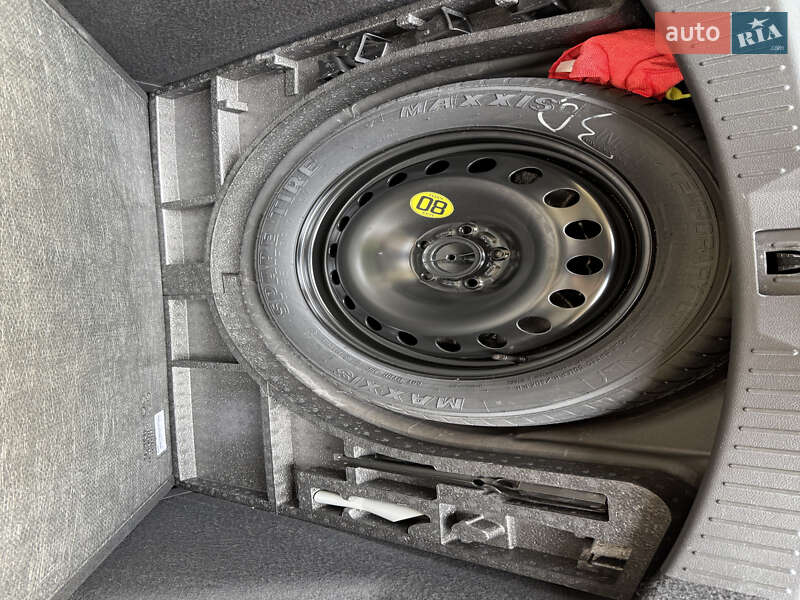 Внедорожник / Кроссовер Ford Kuga 2013 в Львове