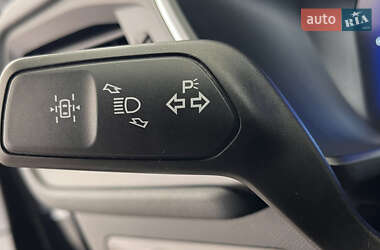 Внедорожник / Кроссовер Ford Kuga 2021 в 