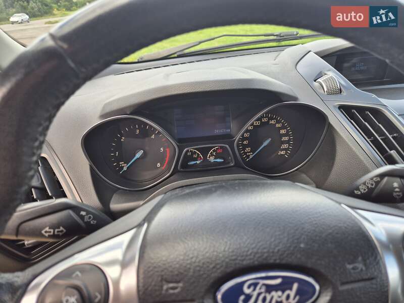 Позашляховик / Кросовер Ford Kuga 2013 в Львові