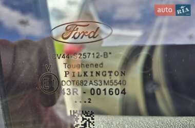 Внедорожник / Кроссовер Ford Kuga 2013 в 