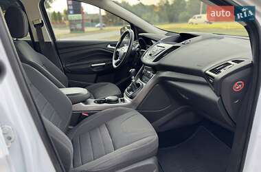 Внедорожник / Кроссовер Ford Kuga 2013 в 
