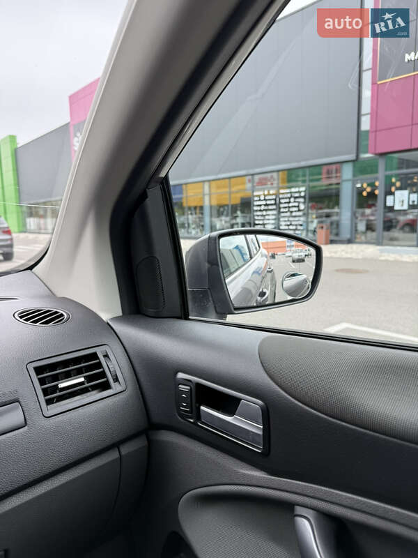 Внедорожник / Кроссовер Ford Kuga 2012 в Киеве фото 19 Внедорожник / Кроссовер Ford Kuga 2012 в Киеве