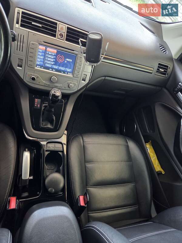 Внедорожник / Кроссовер Ford Kuga 2012 в Днепре