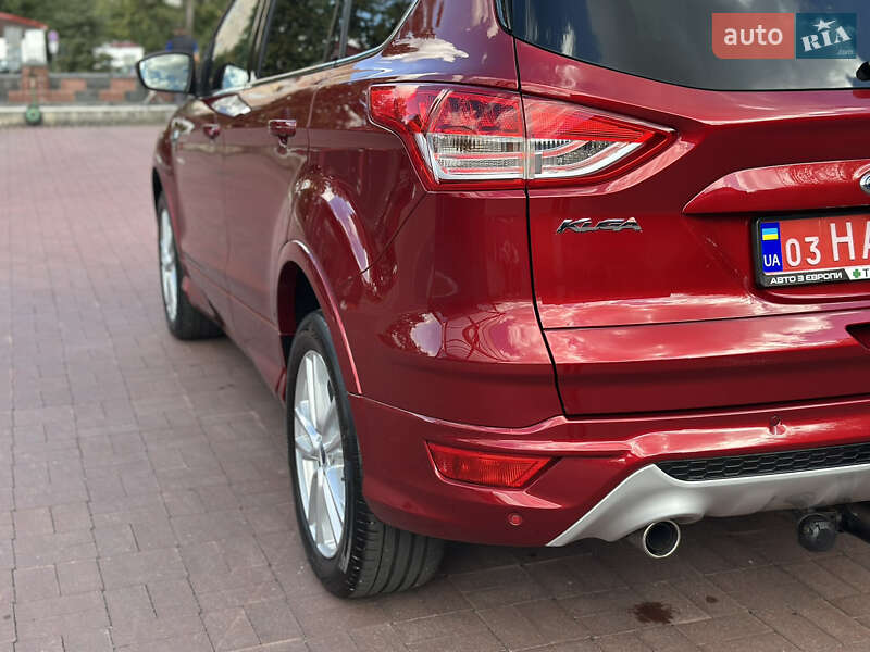 Внедорожник / Кроссовер Ford Kuga 2015 в Ровно