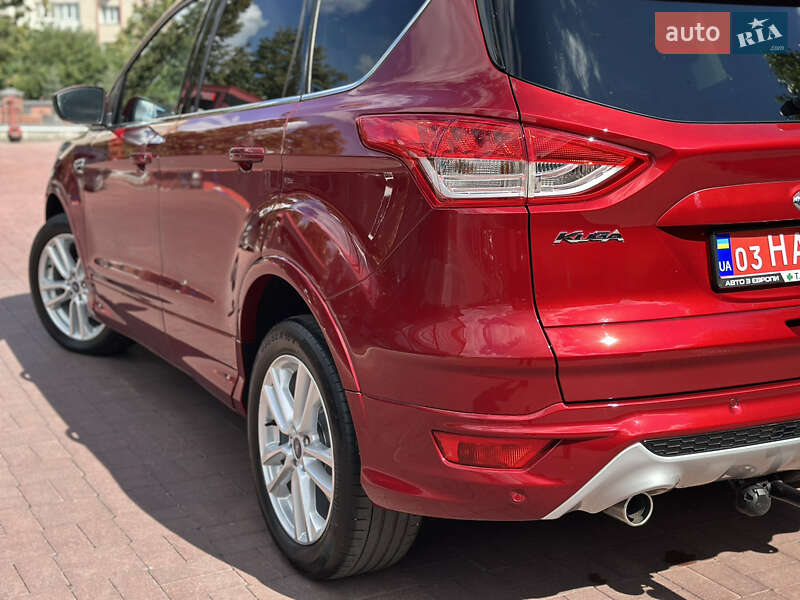 Внедорожник / Кроссовер Ford Kuga 2015 в Ровно