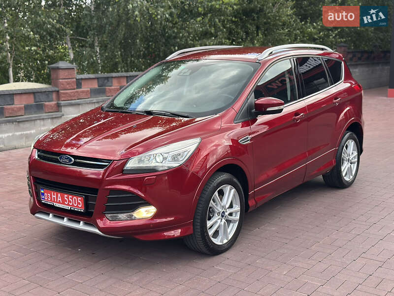 Внедорожник / Кроссовер Ford Kuga 2015 в Ровно