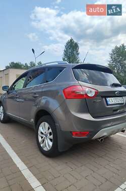 Внедорожник / Кроссовер Ford Kuga 2012 в 