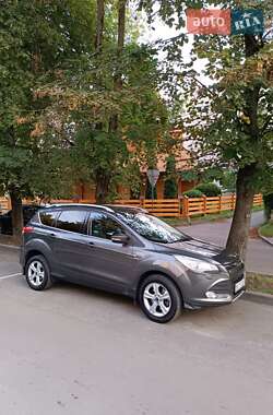 Внедорожник / Кроссовер Ford Kuga 2016 в 