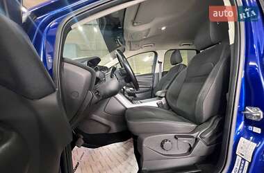 Внедорожник / Кроссовер Ford Kuga 2017 в 